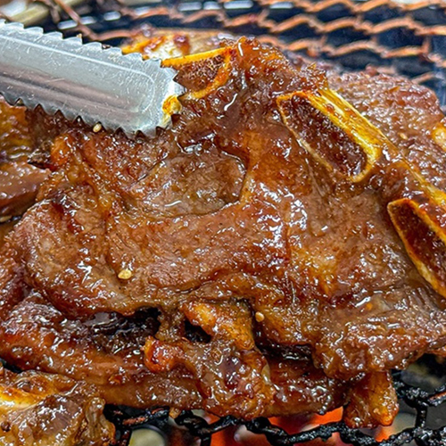 [청년농가] 한돈 순살/뼈 특제양념 돈갈비 900g (300g x 3팩)